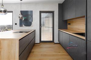 216a0369-edit.jpg