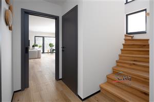 216a0435-edit.jpg